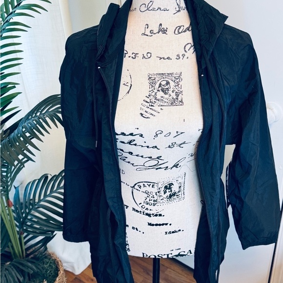 Canada Gear Packable Lightweight Water Resistant Jacket NWT - Picture 3 of 8